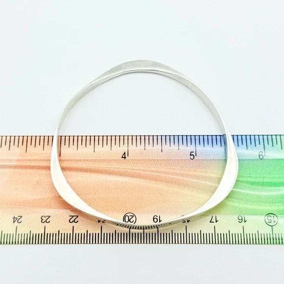 Modernist Sterling Silver Bangle Bracelet - Hand Signed - Picture 5 of 8